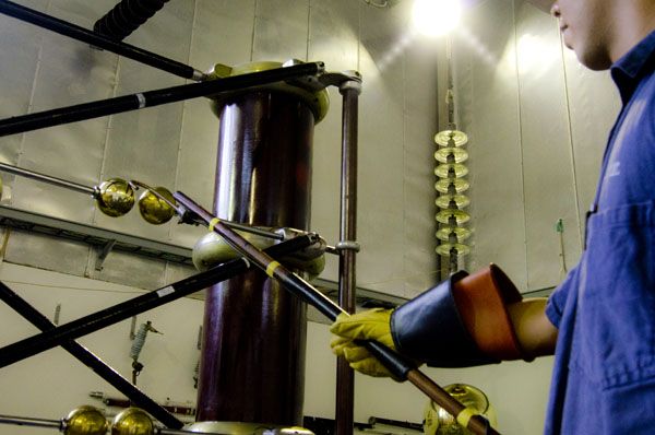 Laboratorio de Alta Tensi&oacute;n obtuvo nuevamente la Acreditaci&oacute;n del ONAC