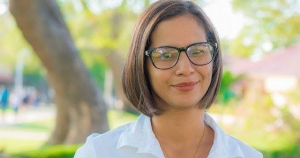 Ang&eacute;lica Hoyos Guzm&aacute;n en Viernes de Letras