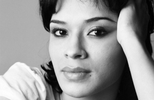 Luc&iacute;a Estrada en Viernes de Letras