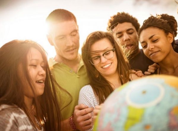 Charla sobre estudios en el exterior del Banco de la Rep&uacute;blica