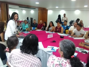 Pol&iacute;tica p&uacute;blica de biling&uuml;ismo en el Valle