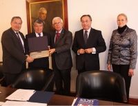 Rector de la Universidad del Valle fue distinguido, por su labor como presidente de ASCUN