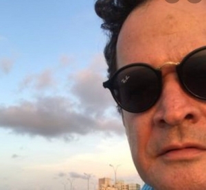 Fallecimiento del profesor Hern&aacute;n Casas Arango