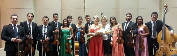 Camerata Alf&eacute;rez Real en Cuba