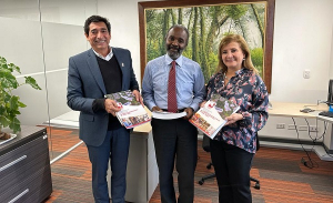 Univalle entreg&oacute; documentos para la renovaci&oacute;n de su acreditaci&oacute;n