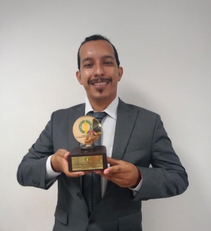 Premio Nacional de Ingenier&iacute;a Qu&iacute;mica para iniciativa empresarial de la U