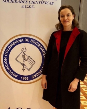 Egresada, presidenta de la Asociaci&oacute;n Colombiana de Sociedades Cient&iacute;ficas