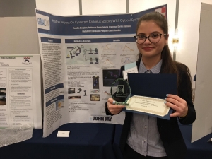 Premio a estudiante de intercambio del Grupo de &Oacute;ptica Cu&aacute;ntica