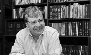 Univalle lamenta la muerte del se&ntilde;or Ministro de Defensa Nacional, Dr. Carlos Holmes Trujillo Garc&iacute;a