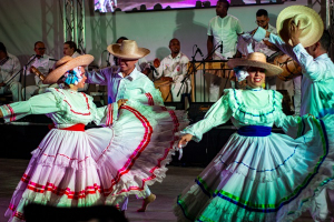 &ldquo;Carmen L&oacute;pez&rdquo; llevar&aacute; el folclor colombiano a cinco festivales en Alemania