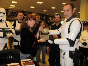 Autora de novelas de Star Wars en Univalle