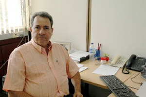 Profesor de ingenier&iacute;a recibe reconocimiento