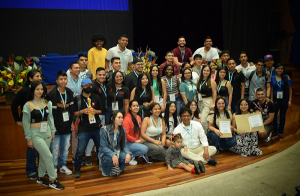 Estudiantes sobresalen en Encuentro Nacional y Latinoamericano de Ensayo Contable