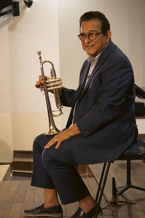 &ldquo;Tenemos que ser la m&uacute;sica&rdquo;: Masterclass con el maestro Luis &ldquo;Perico&rdquo; Ortiz