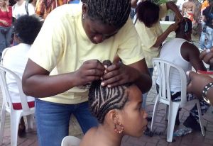 Una mirada sociol&oacute;gica sobre los peinados afro en Cali