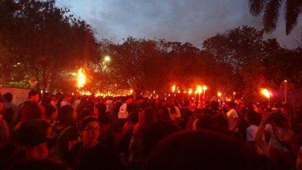 Marcha de antorchas por presupuesto adecuado para universidades p&uacute;blicas