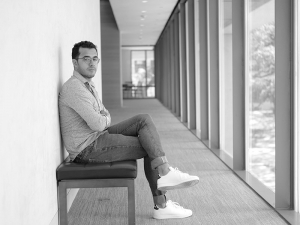 Yefferson Ospina publica su primera novela  &ldquo;Las medidas del enga&ntilde;o&rdquo;