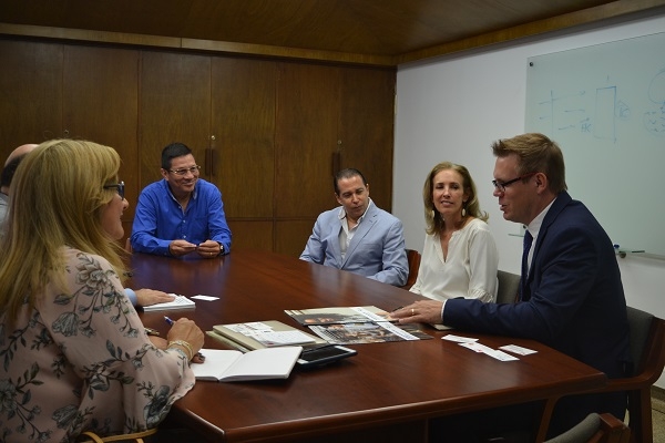 Delegados de Finlandia visitan Univalle