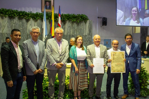 Concejo de Cali entrega exaltaci&oacute;n de honor a Cinara