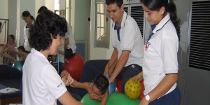 Cincuenta a&ntilde;os del Programa de Fisioterapia