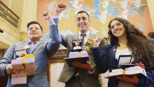 Universitarios se tomaron las curules del Congreso, &lsquo;aprobaron&rsquo; tres leyes y &lsquo;hundieron&rsquo; la reforma pol&iacute;tica