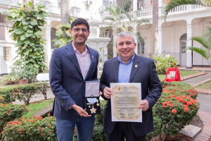 Asamblea Departamental entreg&oacute; condecoraci&oacute;n a la Facultad de Ciencias de la Administraci&oacute;n