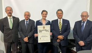 Egresada Lina Triana, nuevo miembro de la Academia Nacional de Medicina