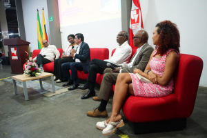 Natanael D&iacute;az, la historia de la comunidad negra en la vida de un poeta