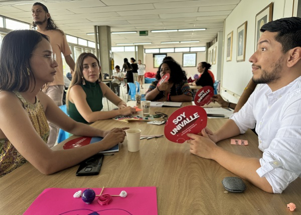 Manos a la Obra: Reto Pac&iacute;fico &ndash; Un espacio para la co-creaci&oacute;n e innovaci&oacute;n comunitaria