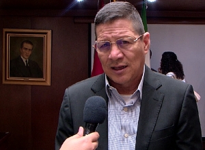 El pa&iacute;s debe invertir en ciencia y tenolog&iacute;a, dice rector de Univalle