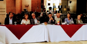 Conversatorio sobre situaci&oacute;n actual de Univalle