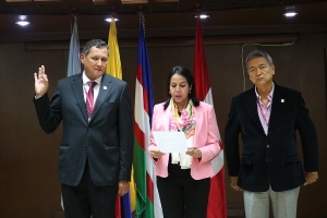 Se posesiona Decano de la Facultad de Salud