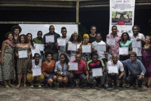 De Univalle, narradores del Malet&iacute;n de relatos pac&iacute;ficos