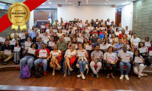 Administraci&oacute;n de Empresas recibe la Renovaci&oacute;n de la Acreditaci&oacute;n en Alta Calidad