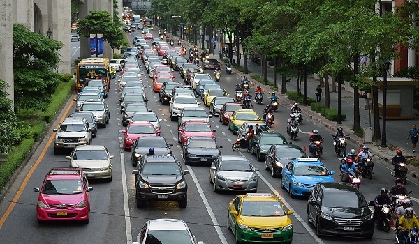 Expertos brasileros en movilidad visitan la Universidad