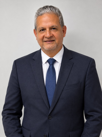 Nuevo director del Instituto de Paz