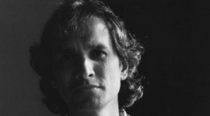 Julio Paredes en Cas(z)a de Letras