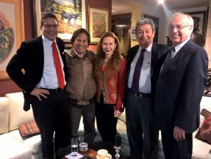 Directivos de Univalle visitan universidad  peruana