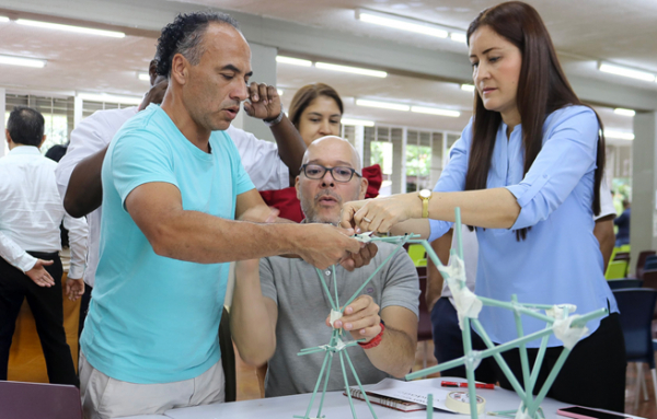 El ADN Univalluno, habilidades blandas y valores para la Funci&oacute;n P&uacute;blica