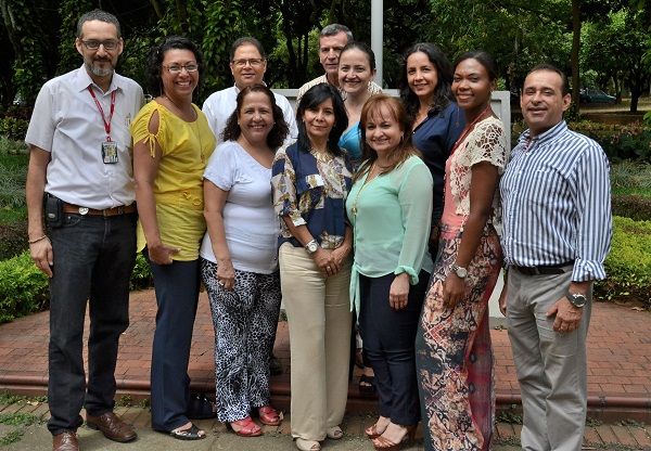 Univalle entrega distinciones acad&eacute;micas y reconocimientos
