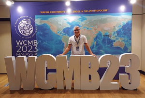 Docente de Biolog&iacute;a en conferencia sobre Biodiversidad Marina en Malasia