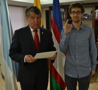 Se posesion&oacute; director de relaciones internacionales