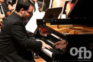 Egresado ofrece conciertos en La Habana y Bogot&aacute;