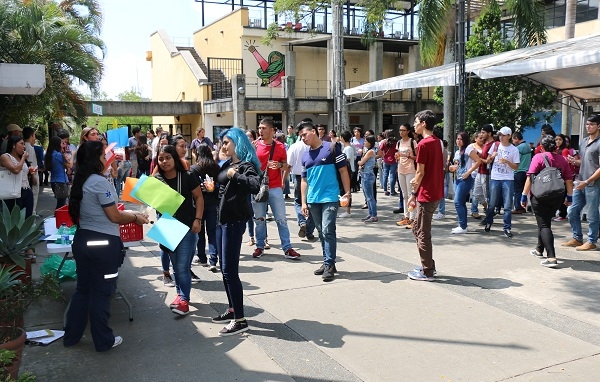 Bienvenida a estudiantes de Salud