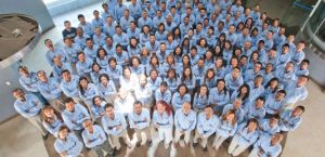 Visita del Centro de Investigaci&oacute;n en &Oacute;ptica