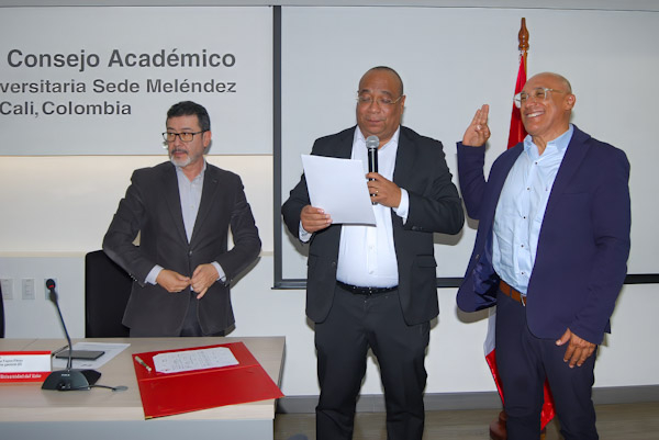 Se posesiona decano de la Facultad de Ingenier&iacute;a