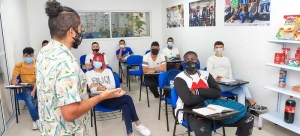 Inscr&iacute;bete para ser par evaluador de programas de Educaci&oacute;n para el Trabajo y el Desarrollo Humano