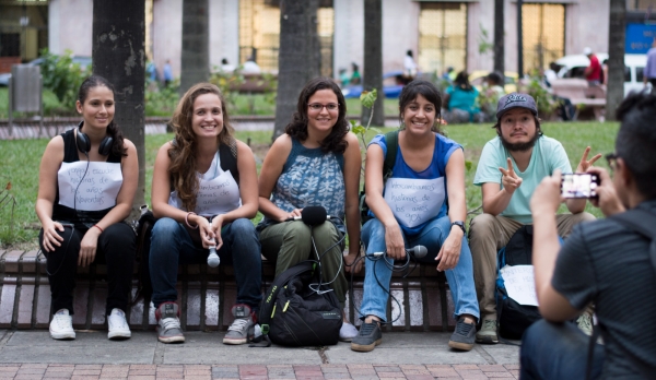 No&iacute;s Radio, el sonido Univalle hizo eco en Suiza