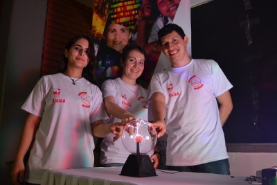 Ciencia para todos: As&iacute; se vivieron la Carpa de Melquiades y los Clubes de Ciencia