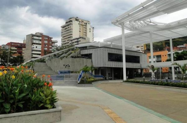 Obra dise&ntilde;ada por egresados gana premio